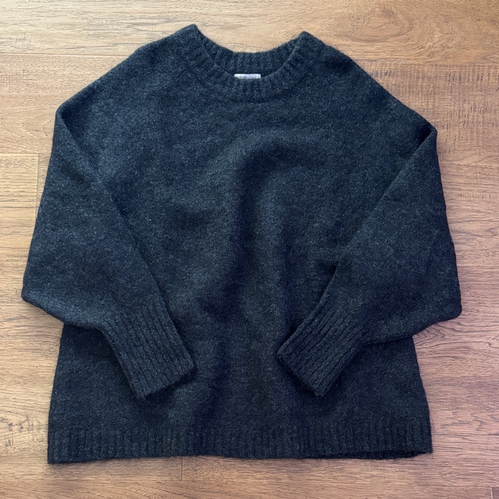 Oversized H&M Black Sweater